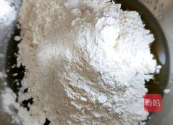 莲蓉蛋黄月饼的做法图解4