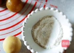 莲蓉蛋黄月饼的做法图解12