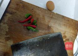 豆渣炒鸡蛋的做法图解2