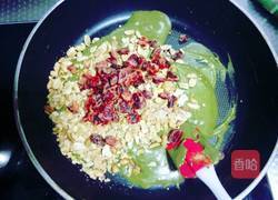 抹茶味牛轧糖的做法图解4