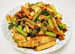 芹菜炒豆干