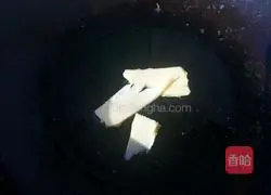 Cream Mushroom Shrimp Pizza Recipe Illustration 4