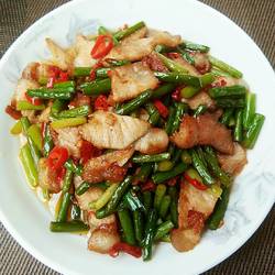 蒜苔炒回锅肉的做法[图]