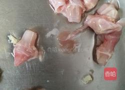 辣炒鸡头的做法图解2