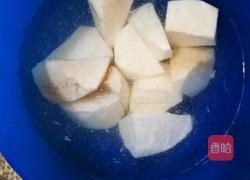 山药薏米脊骨汤的做法图解4