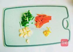 小土豆焖排骨的做法图解2