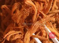 Recipe for fat-reduced spicy chicken shreds 1