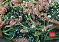 番薯叶炒罐头鱼的做法图解9