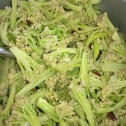 家常干煸花菜的做法[图]