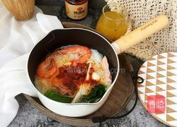 鲜虾时蔬米线的做法图解8