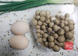 蟹肉菇蛋汤的做法图解1