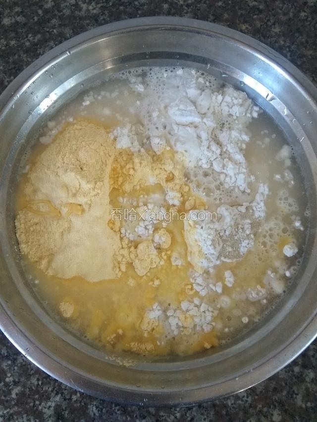 加入水，（夏天凉水，冬天温水）