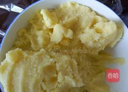 椰蓉蛋黄月饼的做法图解5