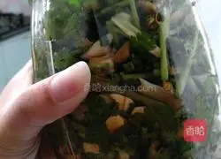 Illustration of how to make self-pickled salted coriander 4