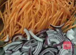 Illustration of how to make vegetarian fried noodles 2