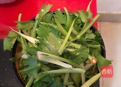 芹菜炒豆干的做法图解2