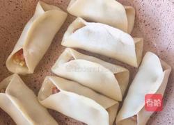 锅贴的做法图解7
