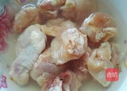 板栗烧鸡的做法图解3