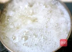 雪耳梨羹的做法图解3