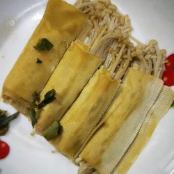 干豆腐卷金针菇的做法[图]