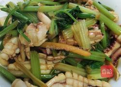 芹菜炒鱿鱼的做法图解16