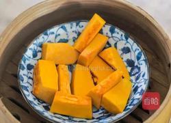 南瓜荷叶饼的做法图解1