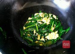 韭菜炒蛋的做法图解7