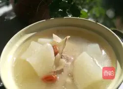 Illustration of how to make carrot bone soup 1