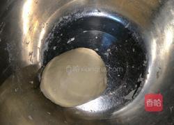 鸡蛋蝴蝶面片儿汤的做法图解1