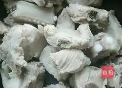 Lotus Root and Spare Ribs Soup Illustration 1