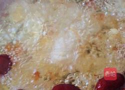 红枣百合莲子桃胶皂角米银耳羹的做法图解4