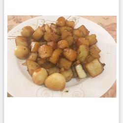 三杯土豆鹌鹑蛋的做法[图]