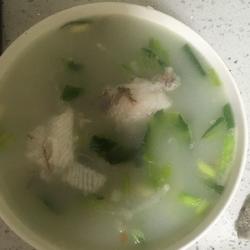 九肚鱼丝瓜汤的做法[图]
