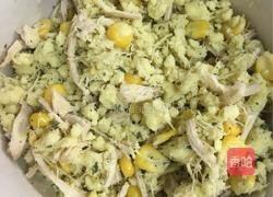 红薯玉米鸡肉面包的做法图解2