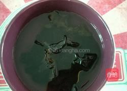 洋葱拌木耳的做法图解2