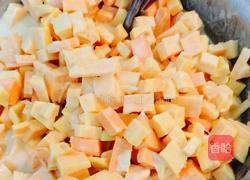 炸地瓜饼的做法图解1