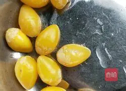 Illustration of how to make autumn and winter health porridge 2