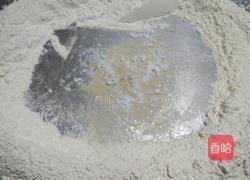 芝麻肉饼的做法图解1