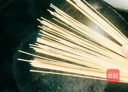 西蓝花丸子面的做法图解3