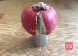 山楂果酱之去核的做法图解3