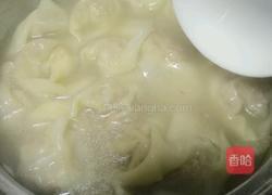 白萝卜香菇扇子骨汤抄手的做法图解5