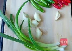 Illustration of Stir-fried Spicy Huaha 2