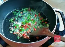 Illustration of Stir-fried Spicy Huaha 6