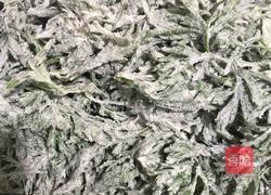 蒸红萝卜?叶的做法图解3