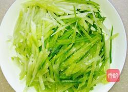 萝卜粉丝虾汤的做法图解2