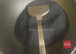 补肾健脑黑芝麻核桃酱的做法图解2