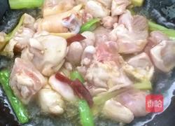地锅鸡的做法图解4