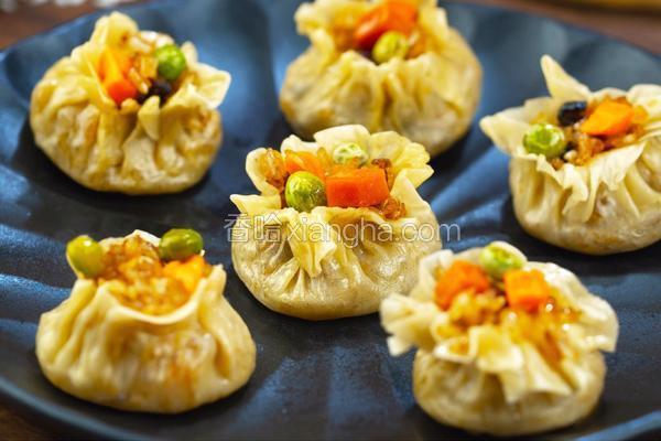 饺子皮咸蛋黄烧卖