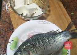 鲫鱼豆腐汤的做法图解1