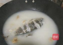 鲫鱼豆腐汤的做法图解10